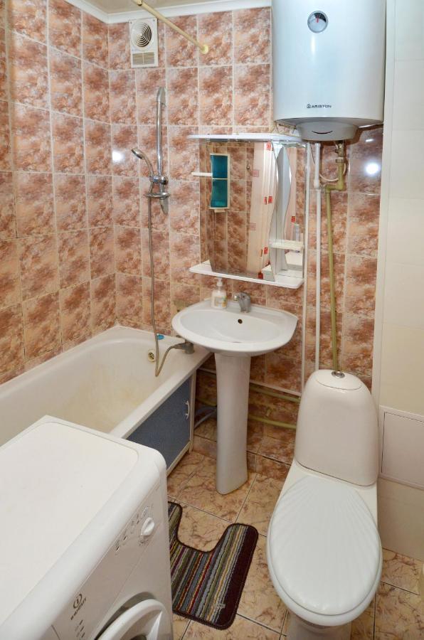 1 Комнатные Апартаменты На Садуакасова 24 Kökschetau Exterior foto